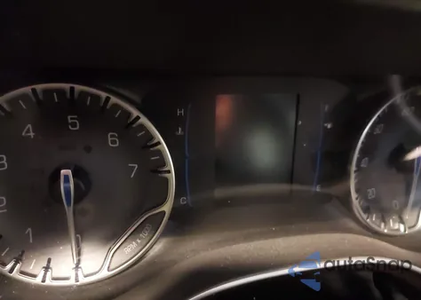 2018 Chrysler Pacifica Touring L z USA, uszkodzony, nr VIN 2C4RC1BG3JR234283